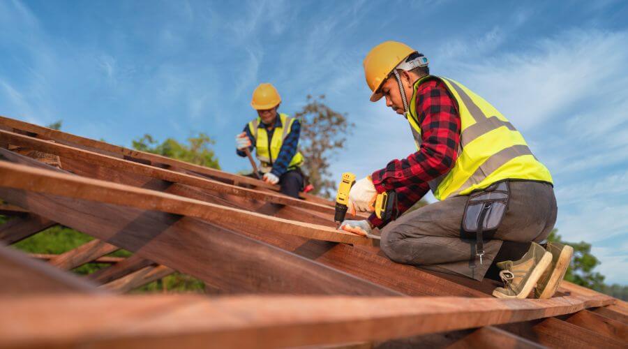 Professional residential roofers in Linden, IN